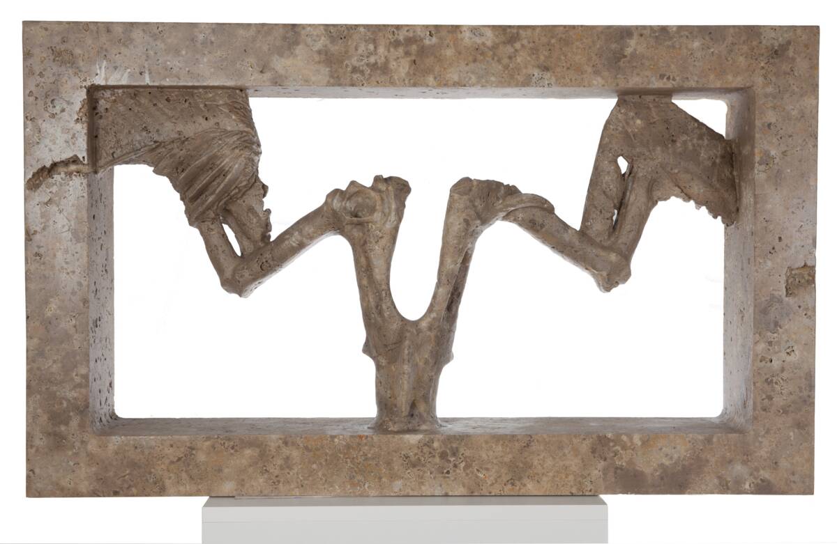 Michael Königer, DER REST EINER VOGEL-VOGEL-MAHLZEIT, 2024 Dolomit, 100 x 60 x 20 cm